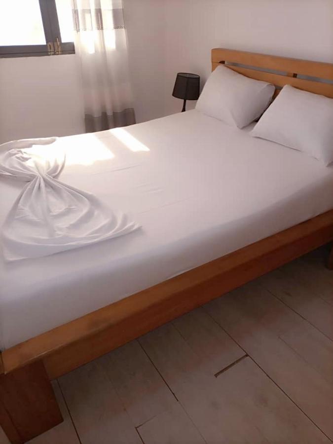 Appartement 2 Chambres Residence Avec Piscine Yaoundé Eksteriør billede