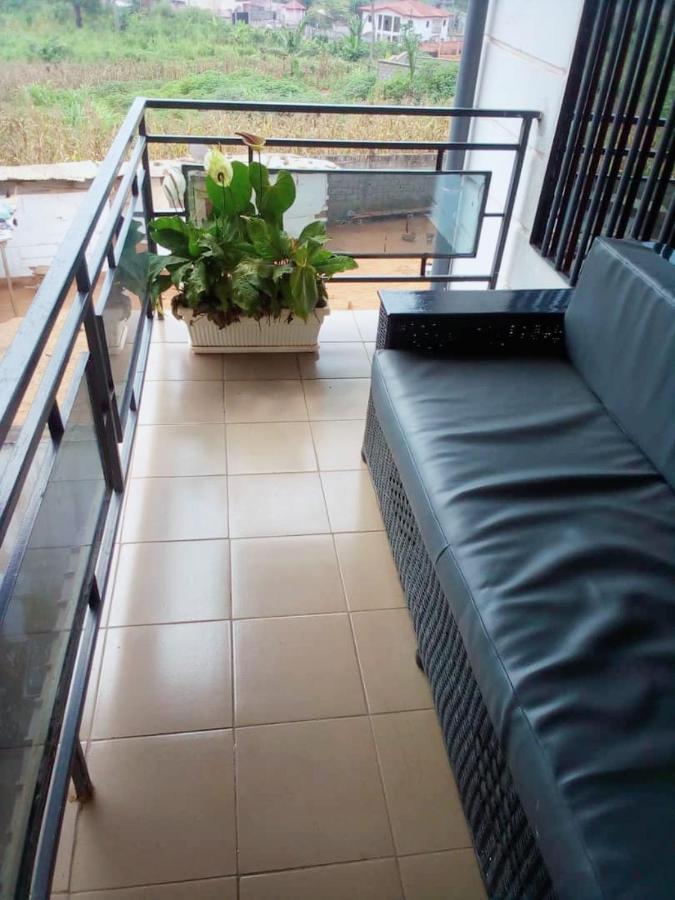 Appartement 2 Chambres Residence Avec Piscine Yaoundé Eksteriør billede